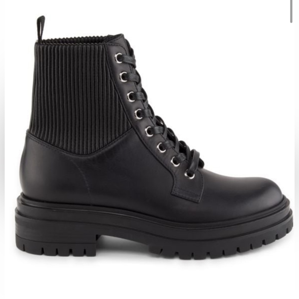 GIANVITO ROSSI
​Like New Martis 20
Ribbed-Panel Leather Combat Boots